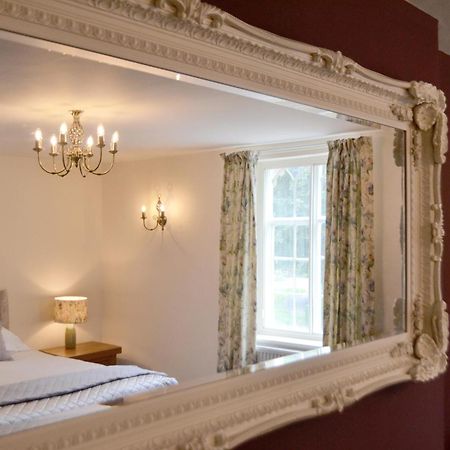 The Nags Head Hotell Montgomery Eksteriør bilde