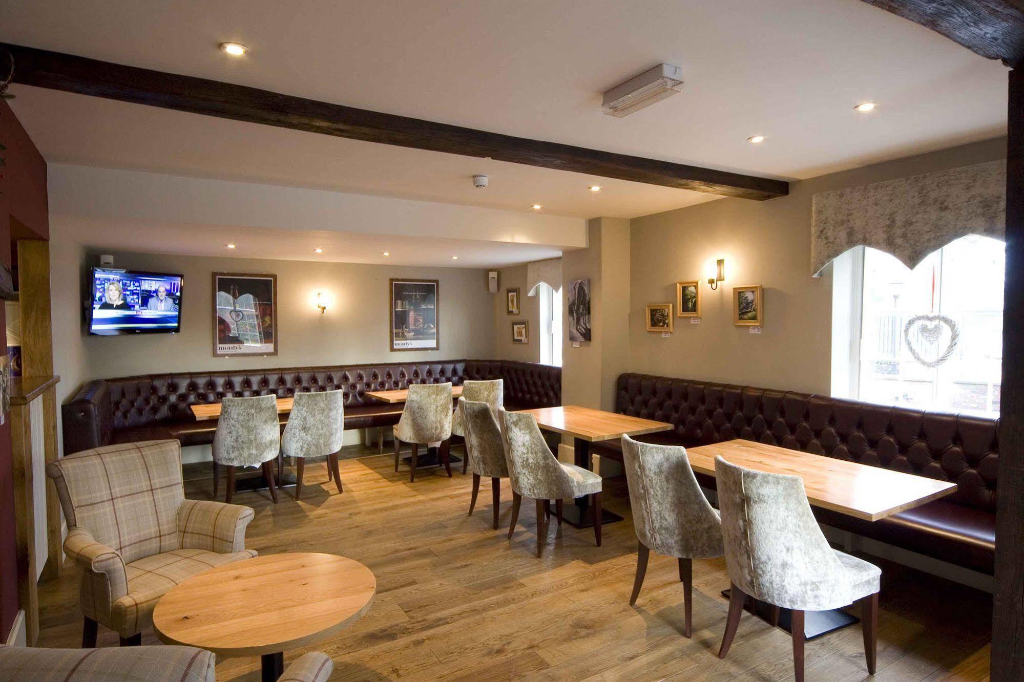 The Nags Head Hotell Montgomery Eksteriør bilde