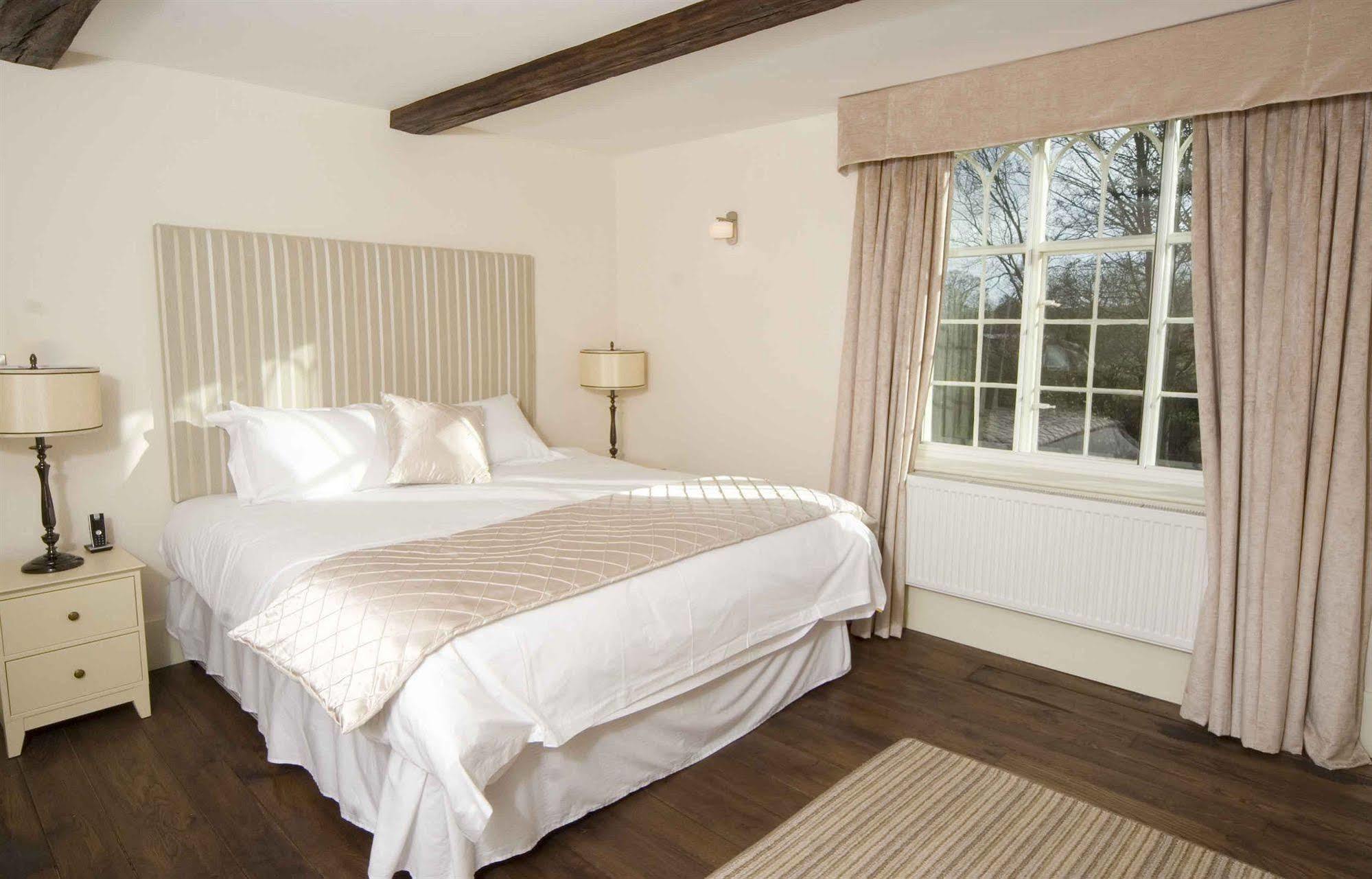 The Nags Head Hotell Montgomery Eksteriør bilde